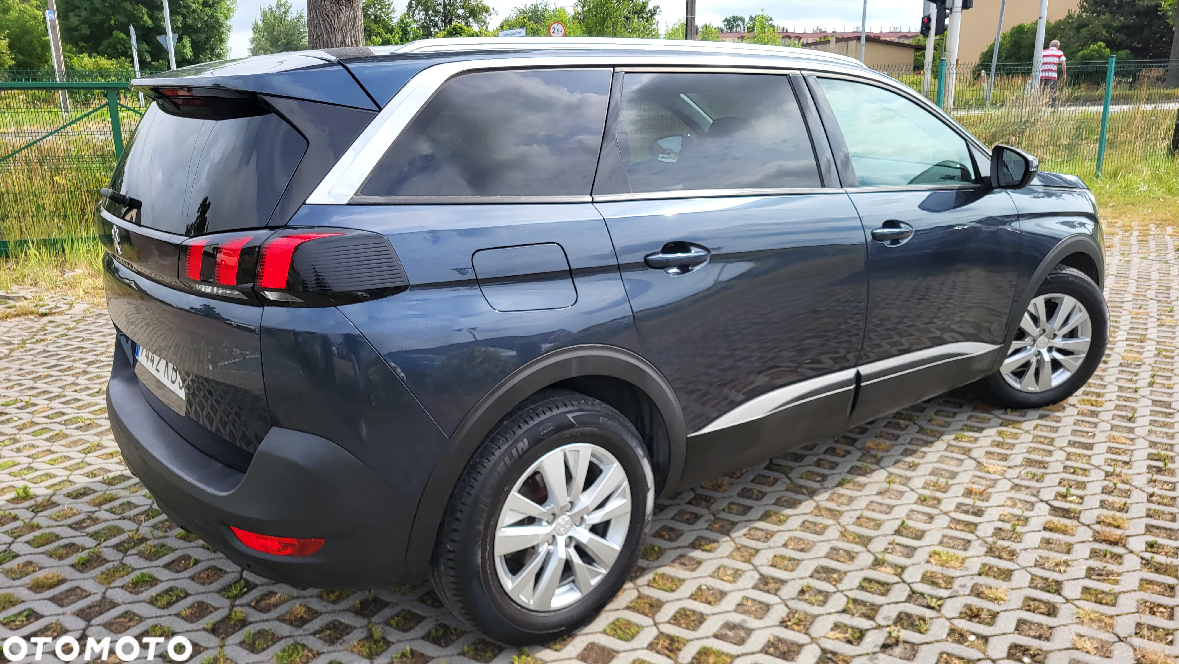Peugeot 5008 BlueHDI 120 EAT6 Active - 3