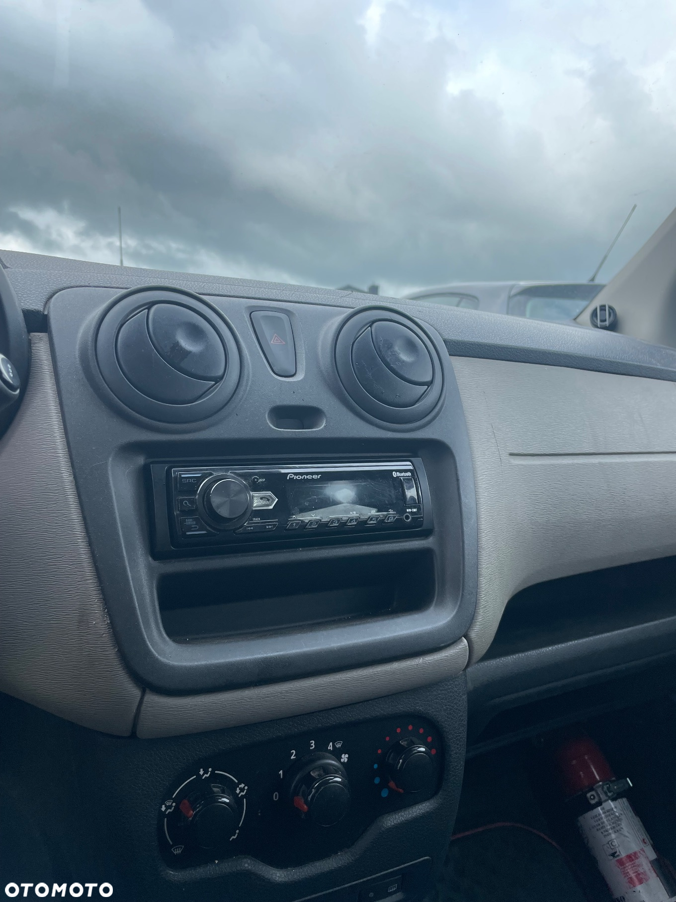 Dacia Lodgy 1.6 Access - 4