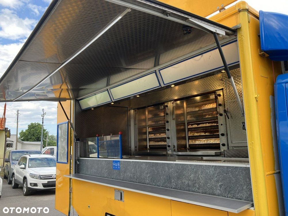 Mercedes-Benz Sprinter - 10