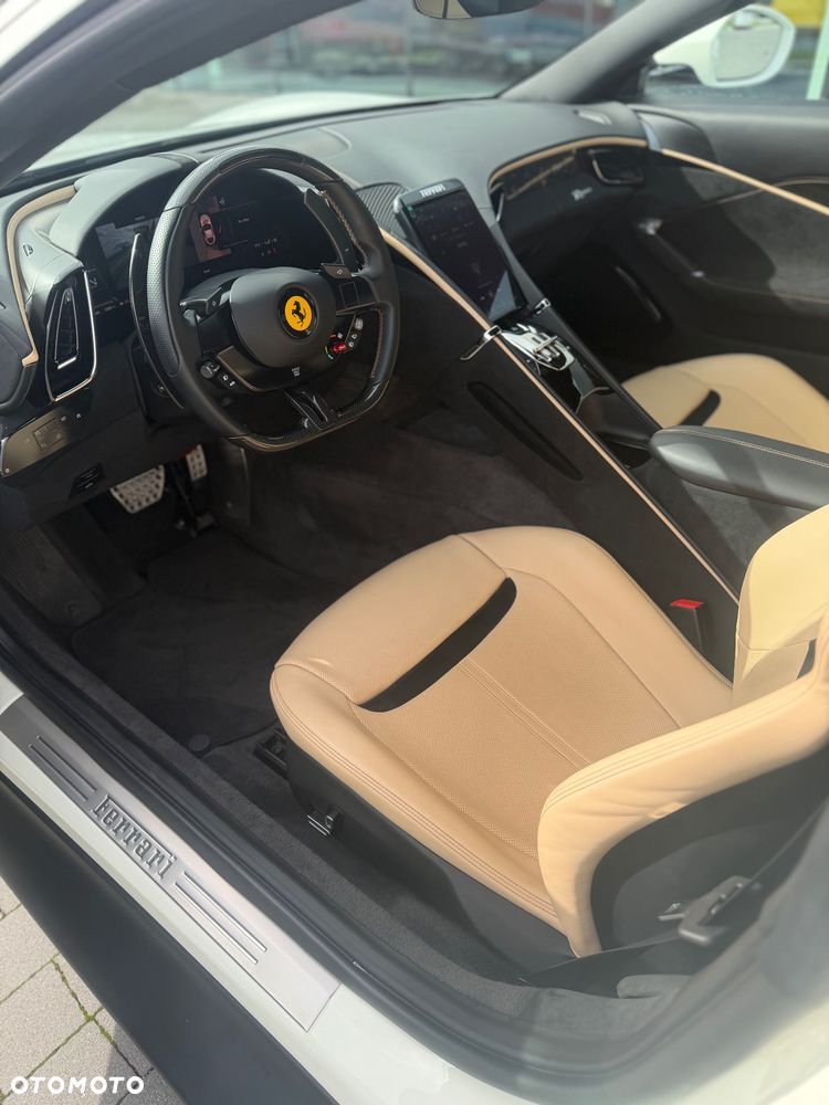 Ferrari Roma - 20
