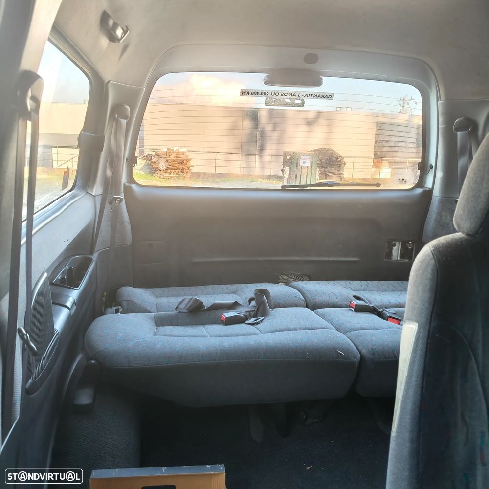 Hyundai H-1 Starex - 8