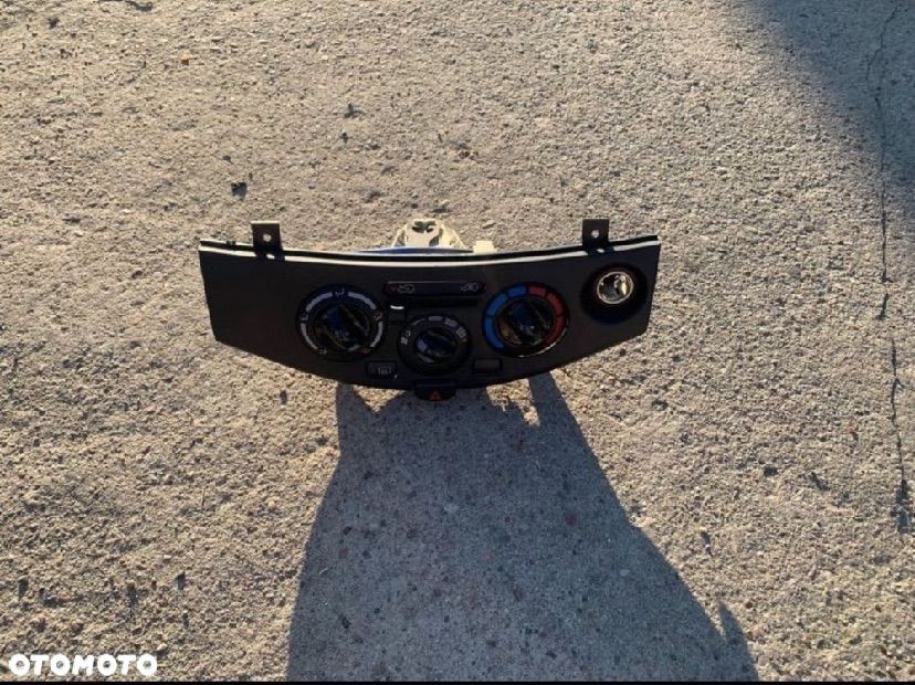 N104791R Panel nawiewu klimatyzacji Nissan micra k12 - 1