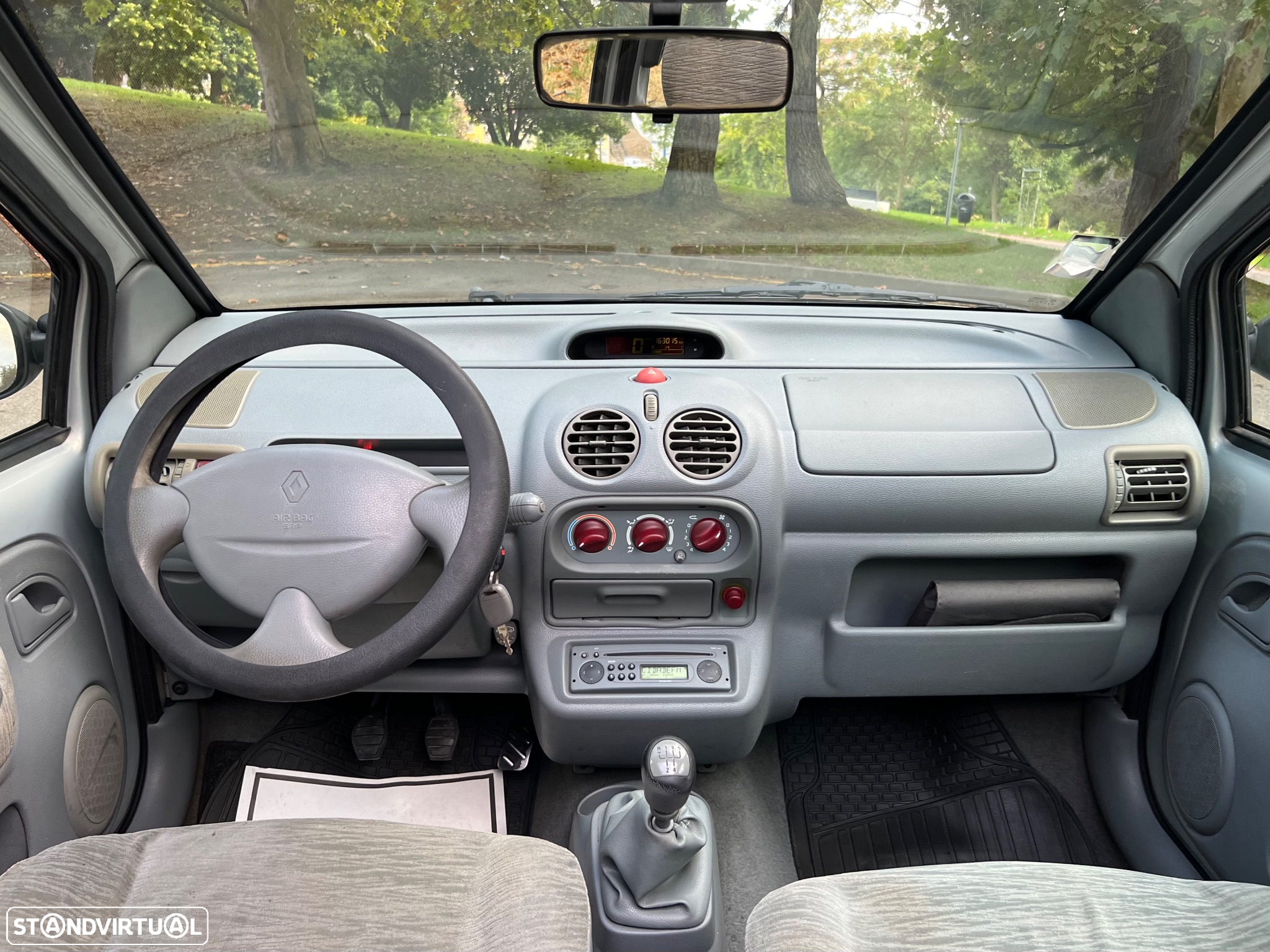 Renault Twingo 1.2 16V Privilége - 8