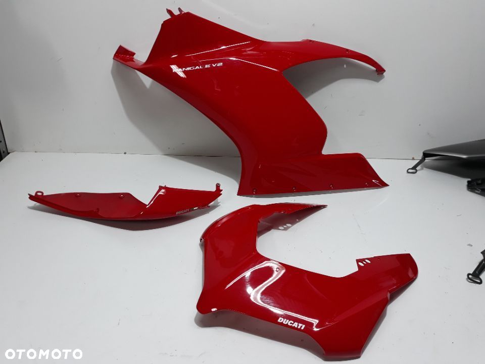 Ducati Panigale czasza czacha owiewka bok boczek ogon 2020 - 1