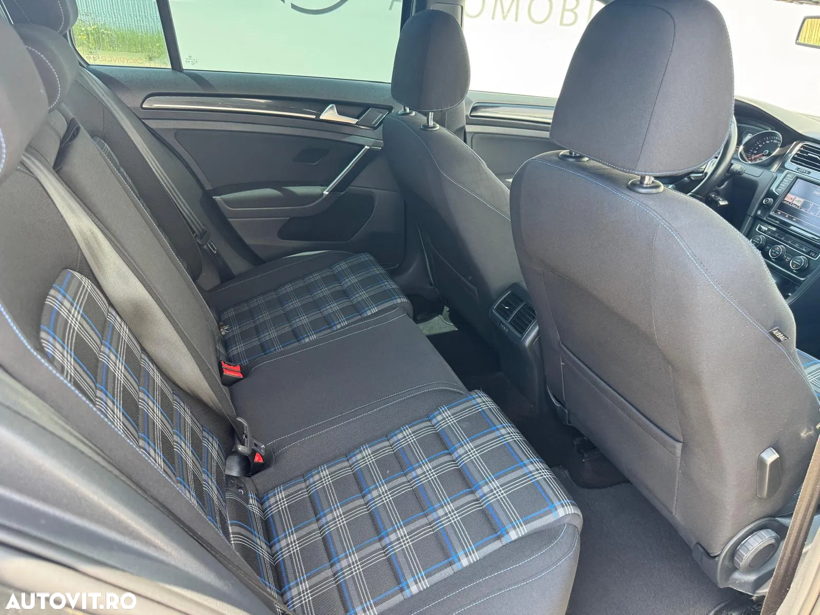 Volkswagen Golf 1.5 eHybrid OPF DSG GTE - 11