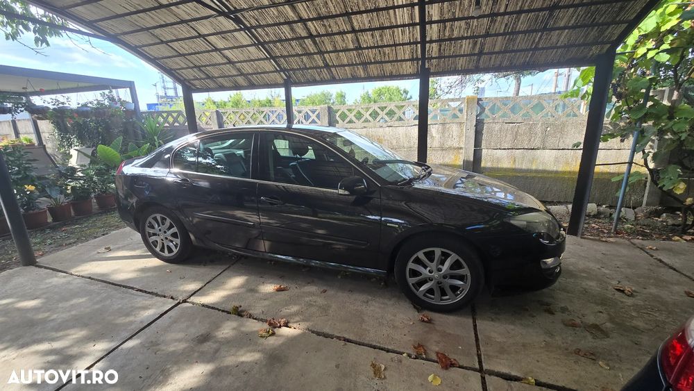 Renault Laguna 2014 photo 2