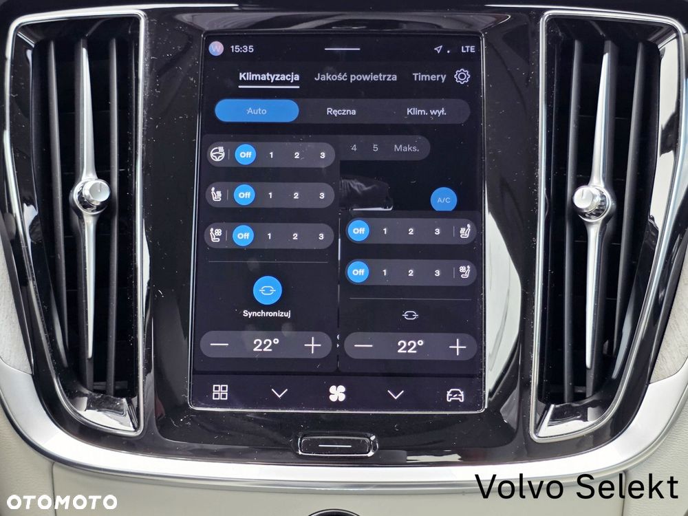 Volvo V60 Cross Country - 30