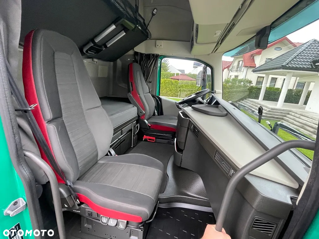 Volvo FH4 500XXL**2018/19**STANDARD**SALON POLSKA** - 22