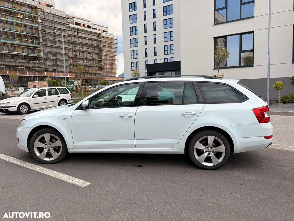 Skoda Octavia 2.0 TDI DSG Style - 9