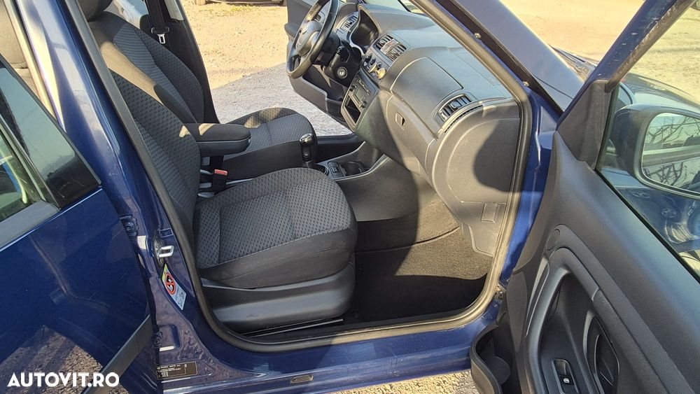 Skoda Roomster 1.2 TSI Active - 9