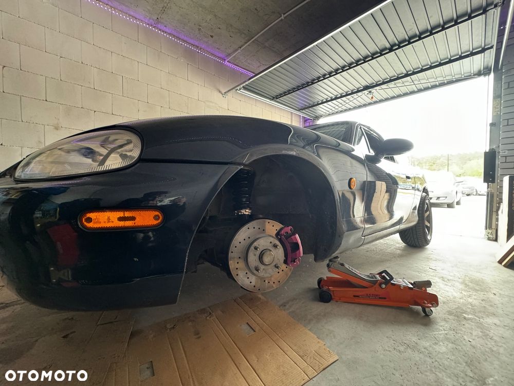 Mazda MX-5 1.6i 16V - 18