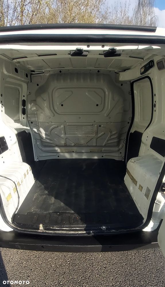 Fiat Fiorino 1.4 Easy - 4