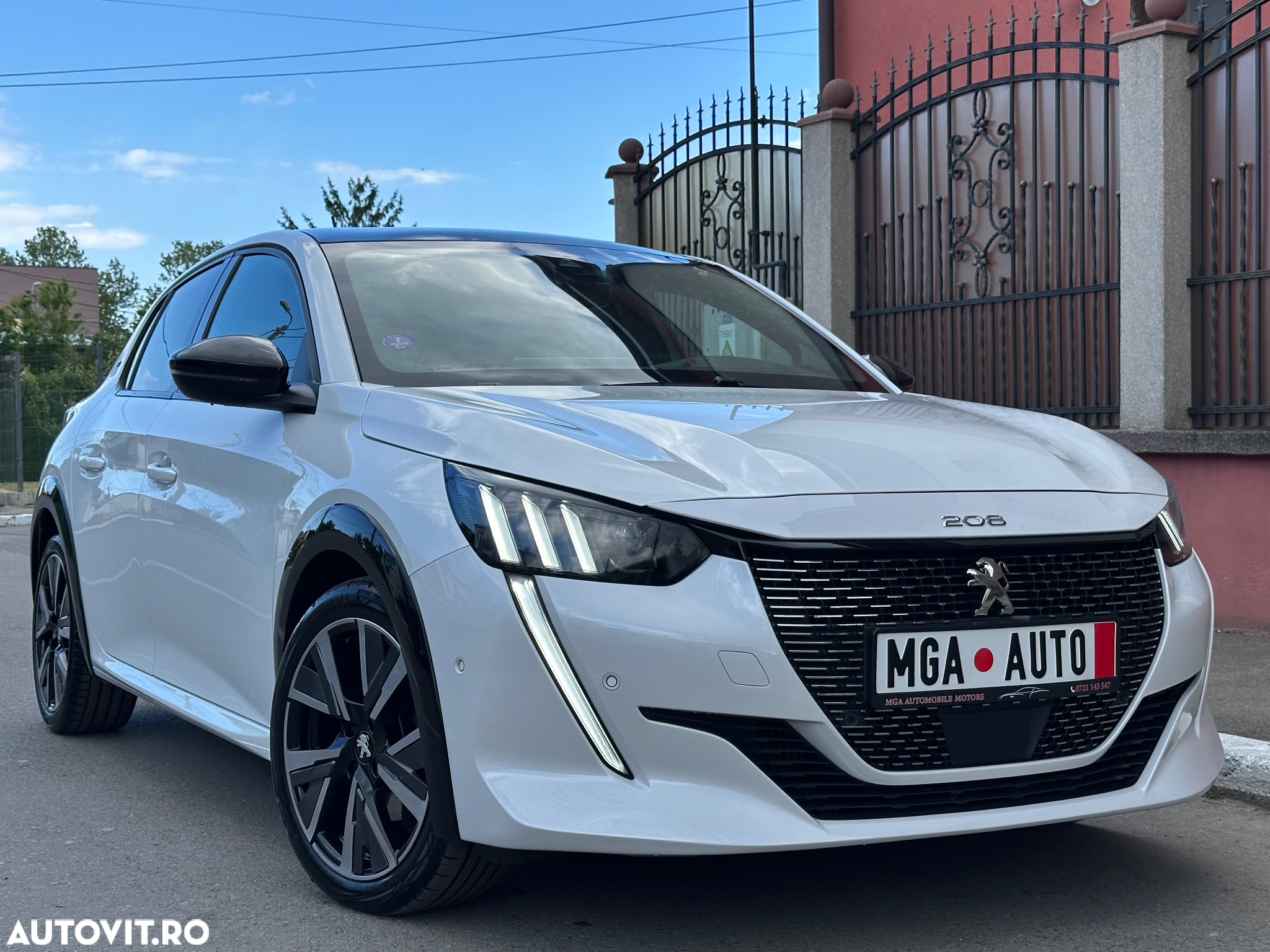 Peugeot 208 PureTech 130 EAT8 GT - 5