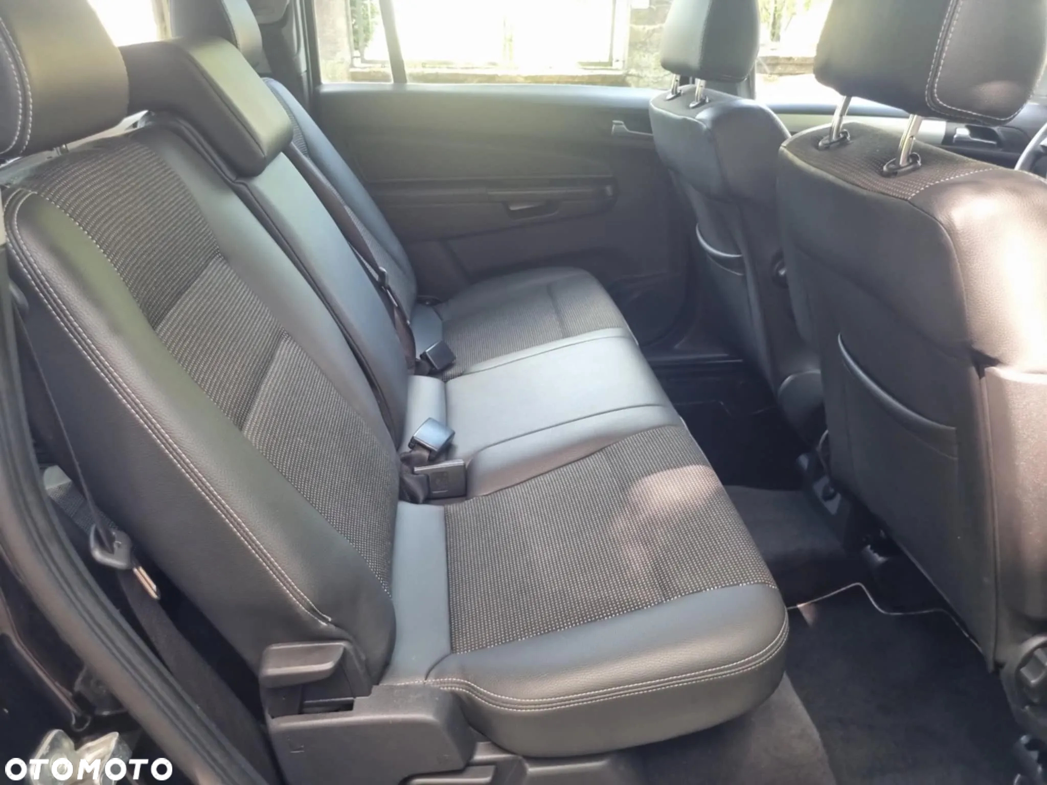Opel Zafira - 14