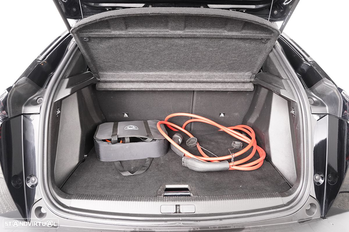 Peugeot e-2008 50 kWh GT - 22