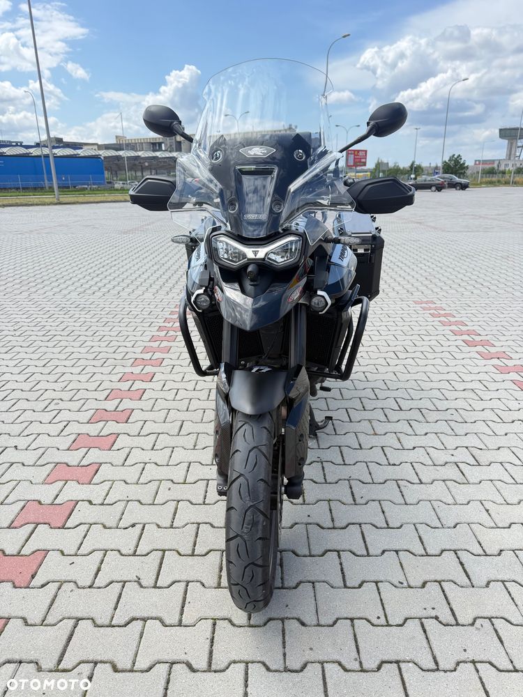 Triumph Tiger - 12