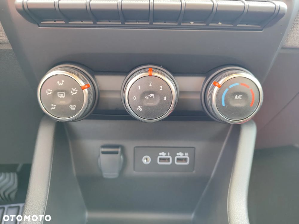 Renault Clio - 18
