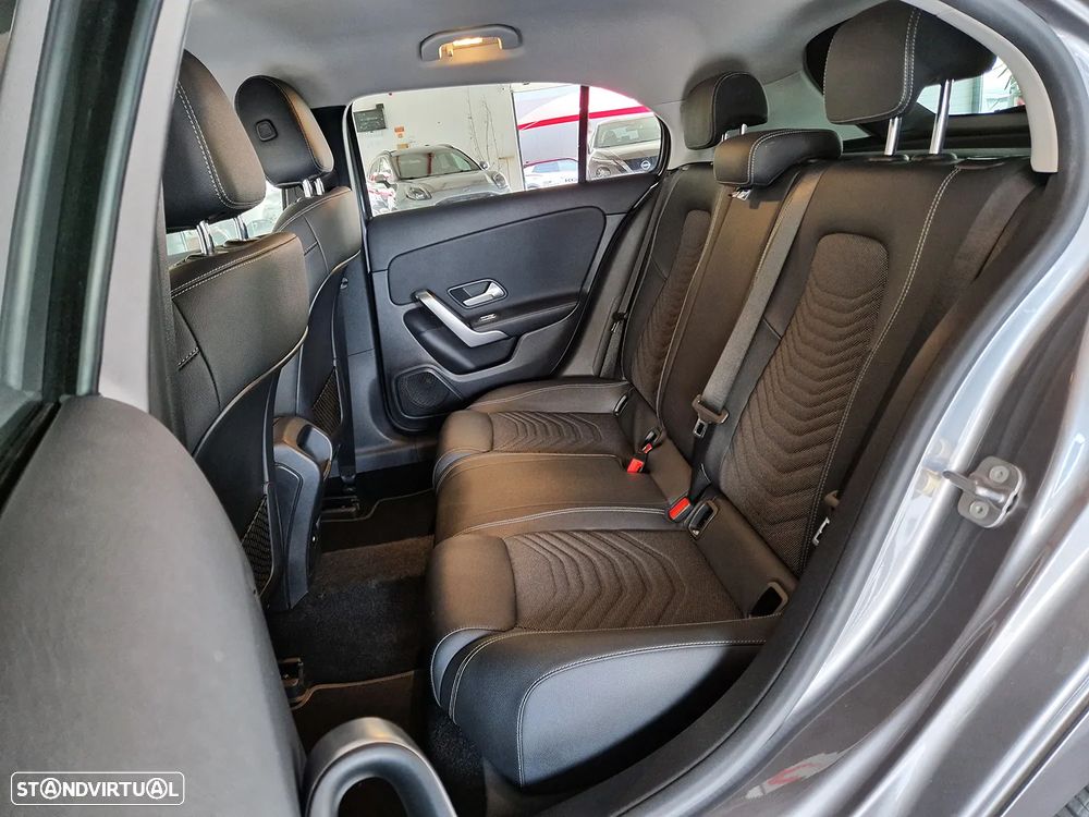 Mercedes-Benz A 250 e - 11