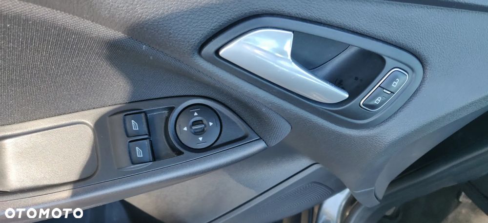 Ford Focus - 13