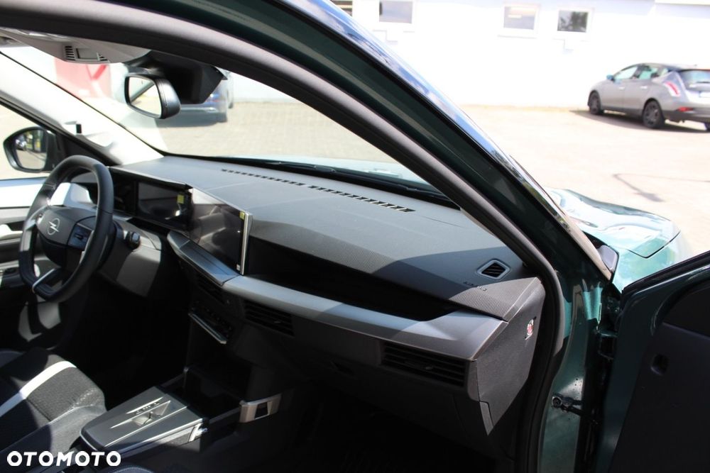 Opel Frontera - 16