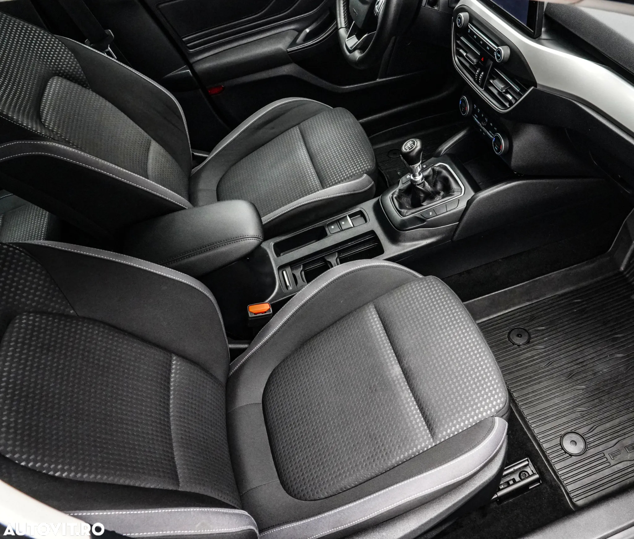 Ford Focus 1.5 EcoBlue Titanium Business - 13