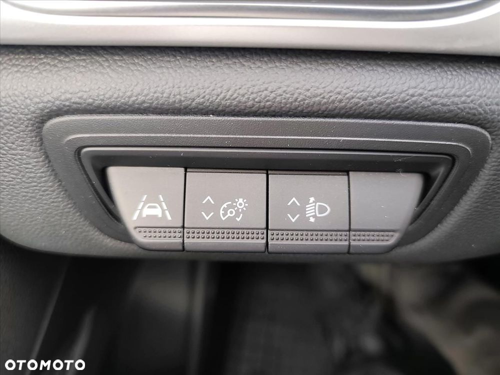 Renault Captur 1.0 TCe Techno - 12