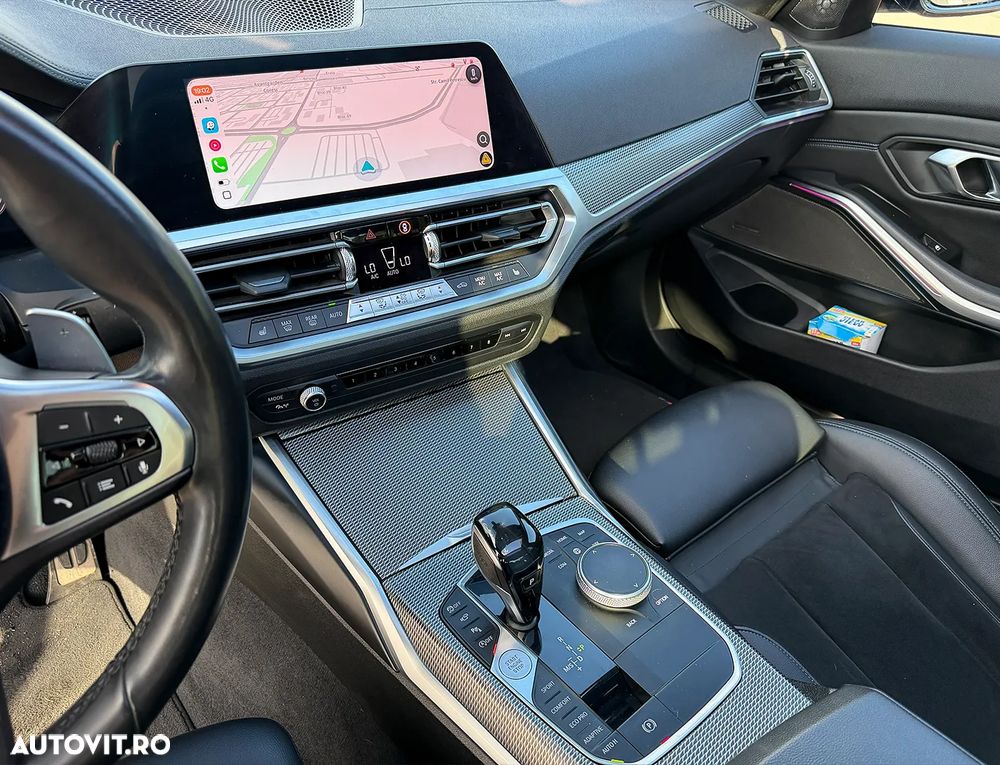 BMW Seria 3 330i AT - 11