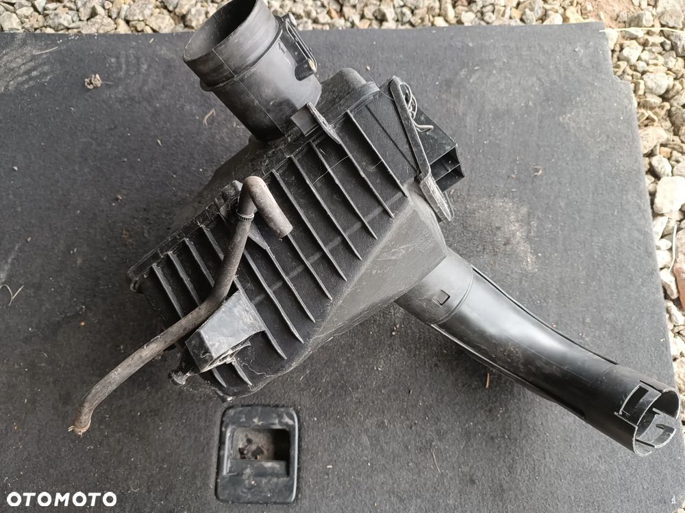 FILTR POWIETRZA OBUDOWA RENAULT KOLEOS LIFT 2.0 DCI - 2