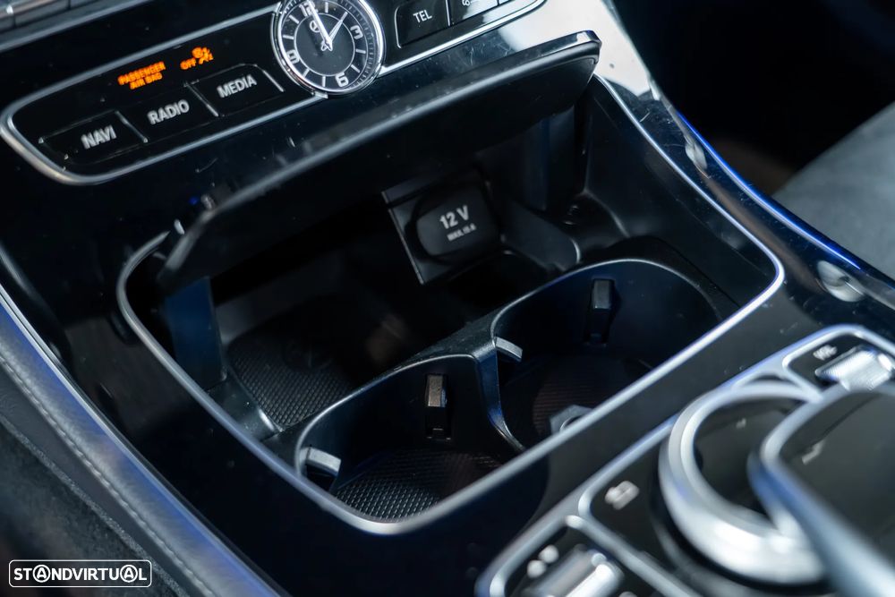 Mercedes-Benz E 220 d AMG - 24