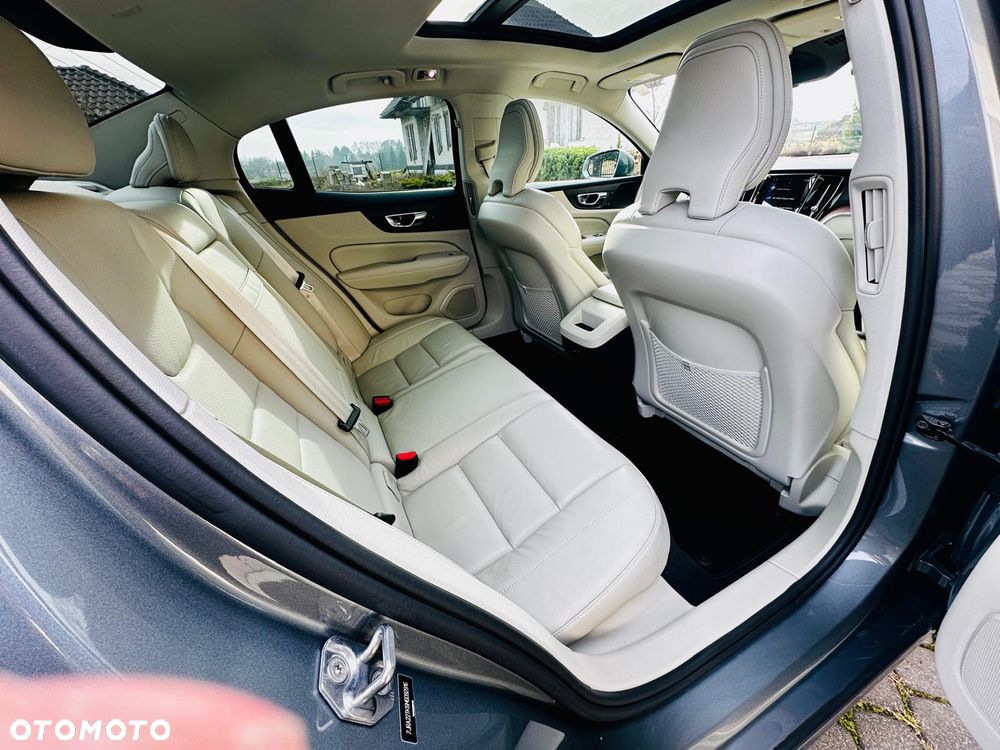 Volvo S60 ver-t6-awd-momentum-pro - 19