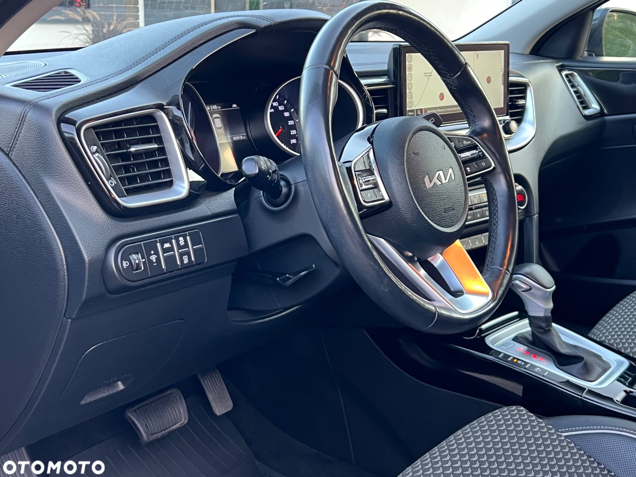 Kia XCeed - 23