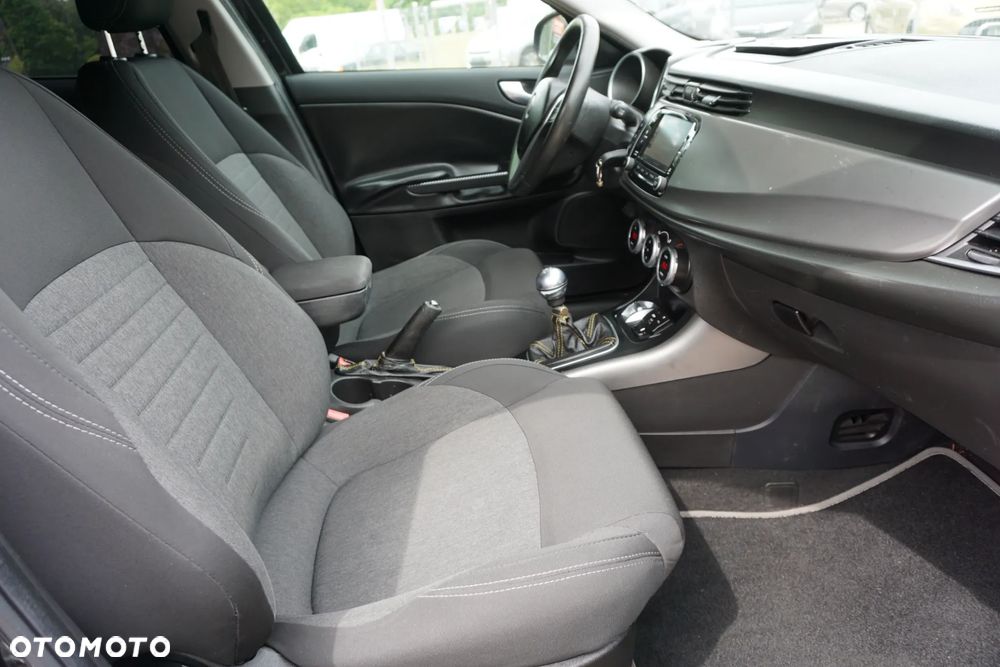 Alfa Romeo Giulietta 1.4 TB 16V Impression - 17