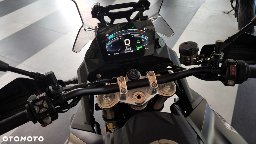 VOGE 900DSX - 7