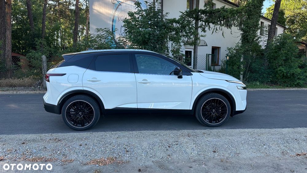 Nissan Qashqai 1.3 DIG-T mHEV 4x4 Tekna Xtronic - 2