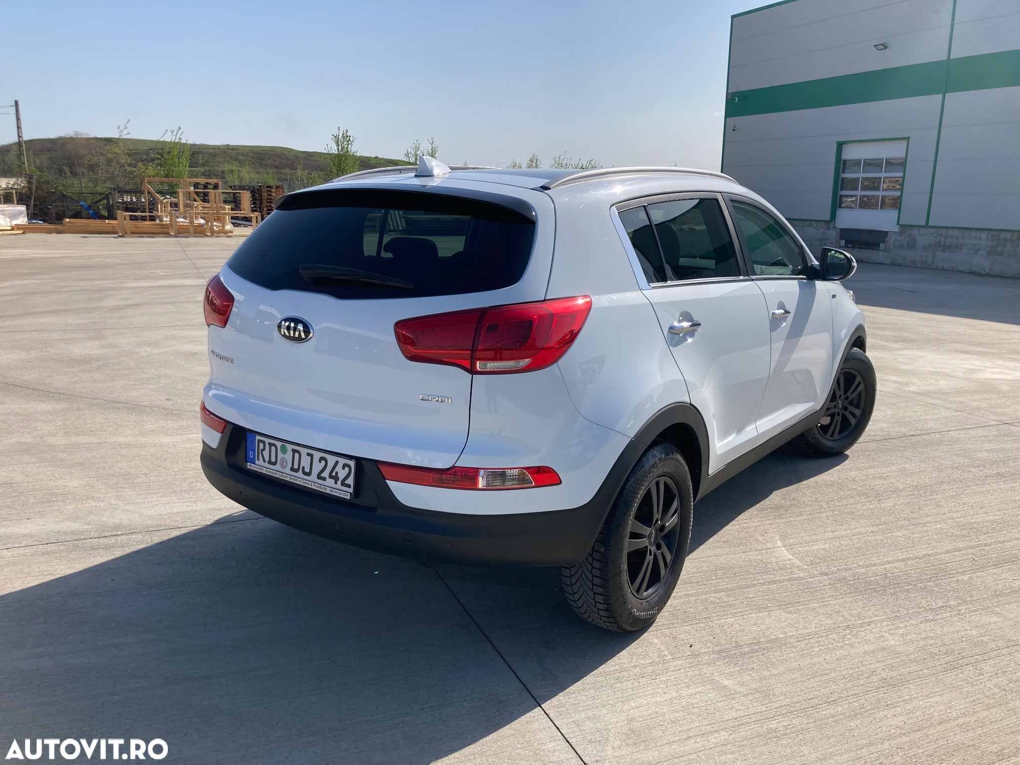 Kia Sportage 2,0 CRDI AWD GT Line - 4