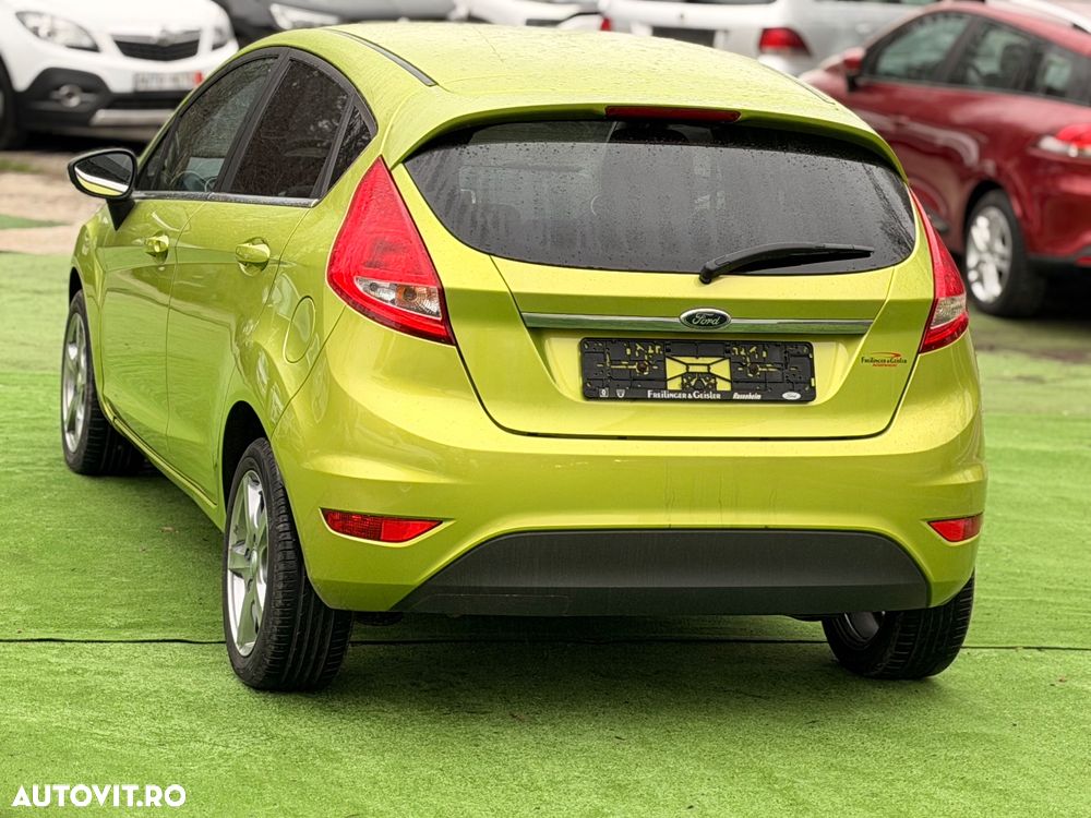 Ford Fiesta - 12