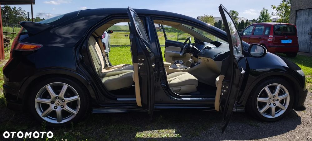 Honda Civic 1.8 Executive - 16