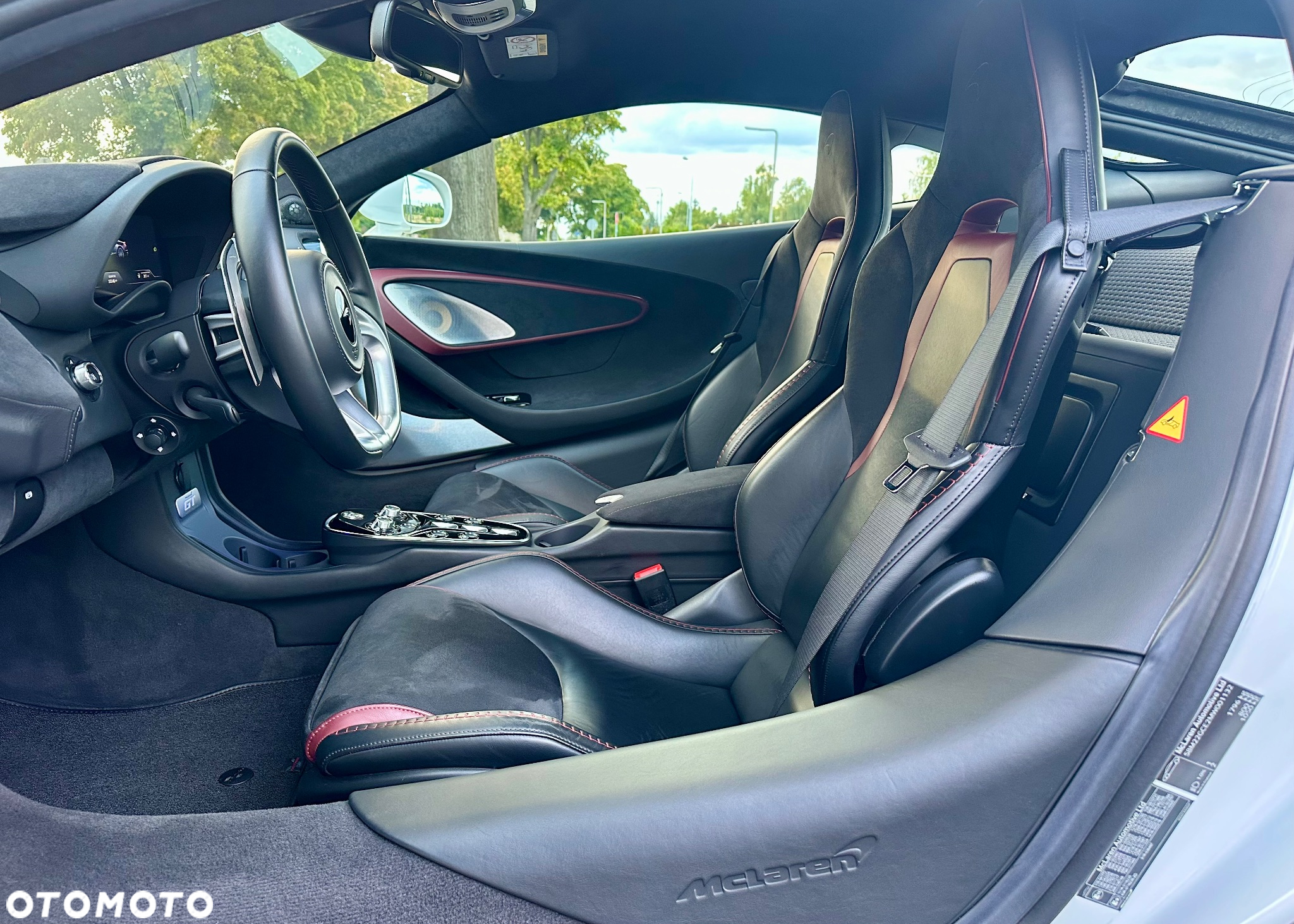 McLaren GT Standard - 25