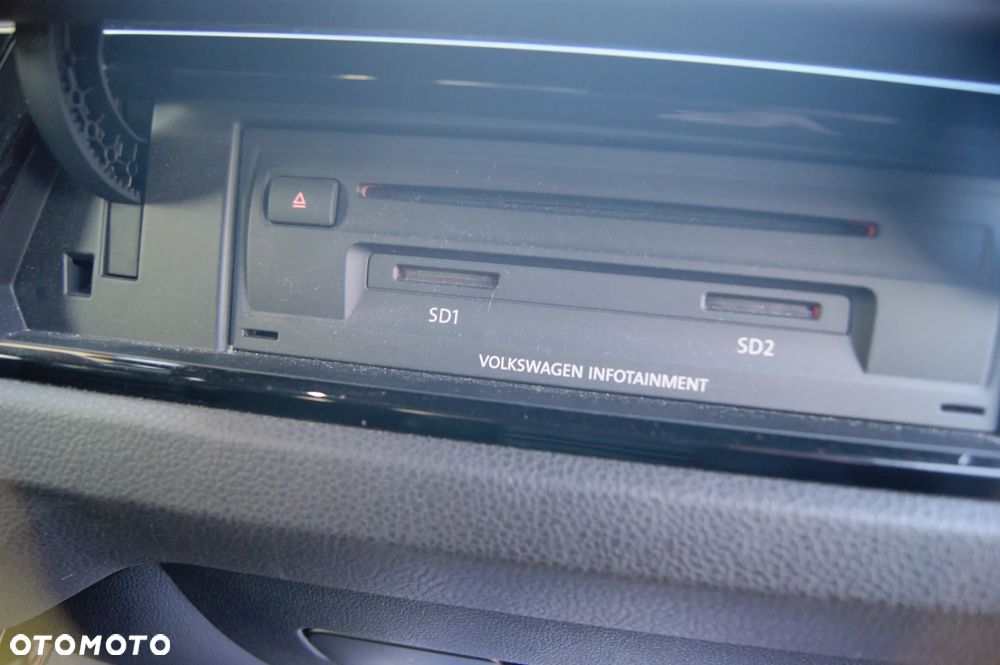 Volkswagen Touran 2.0 TDI BMT Highline DSG - 26