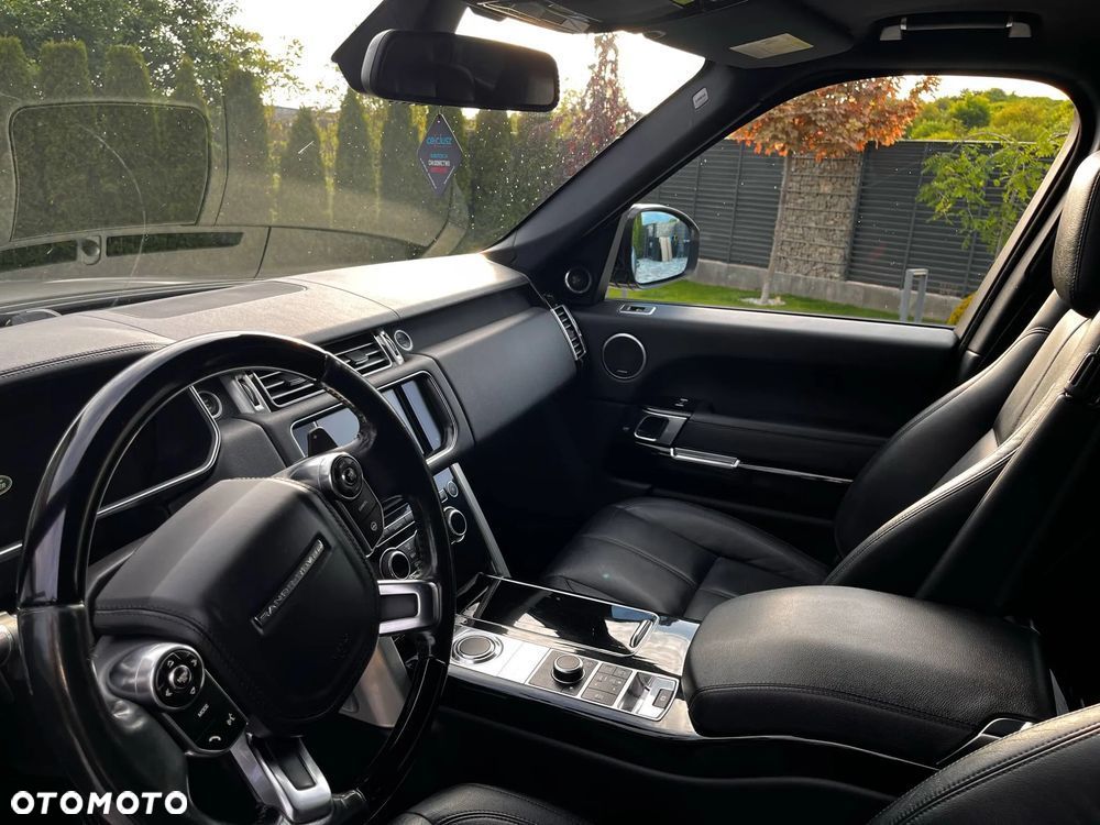 Land Rover Range Rover P400 Vogue - 3