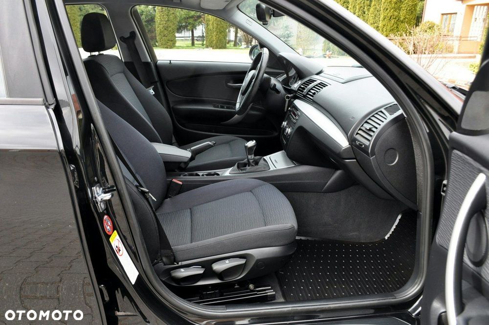 BMW Seria 1 - 16
