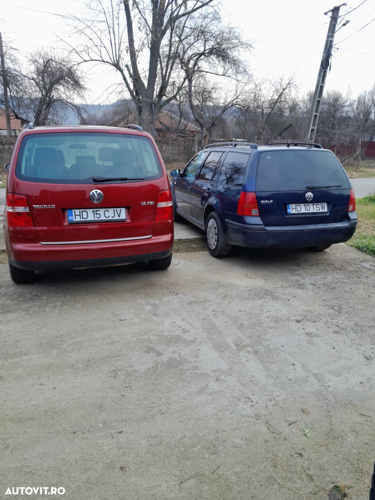 Volkswagen Golf - 10