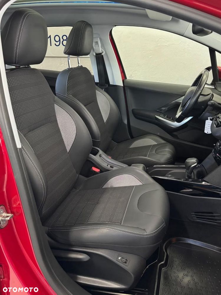 Peugeot 2008 1.2 Pure Tech Allure S&S EAT6 - 30