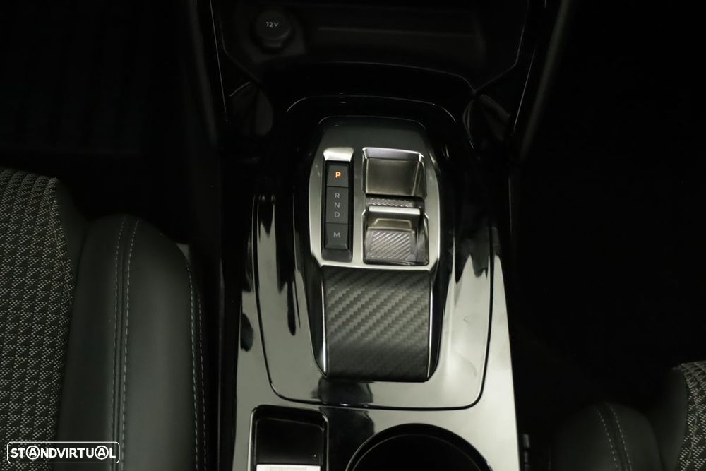 Peugeot 2008 1.2 PureTech Allure Pack EAT8 - 14