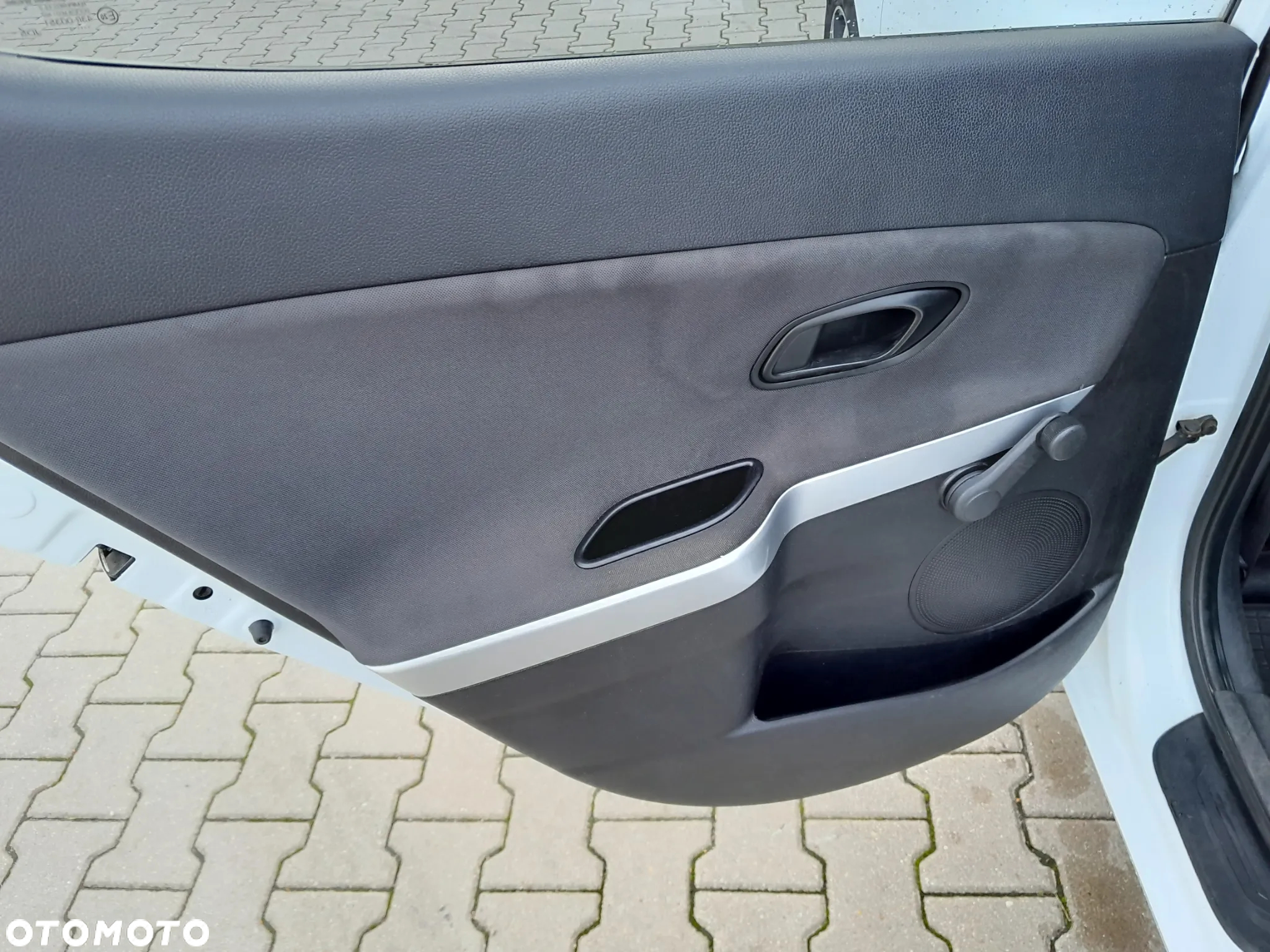 Kia Ceed - 14
