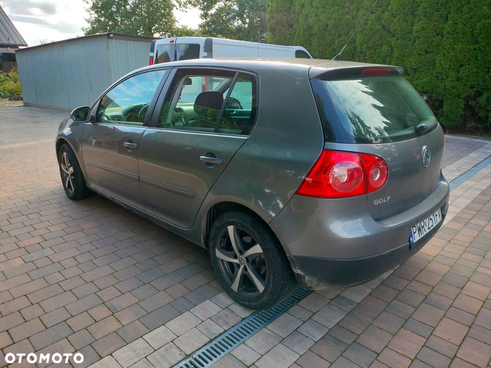 Volkswagen Golf - 14