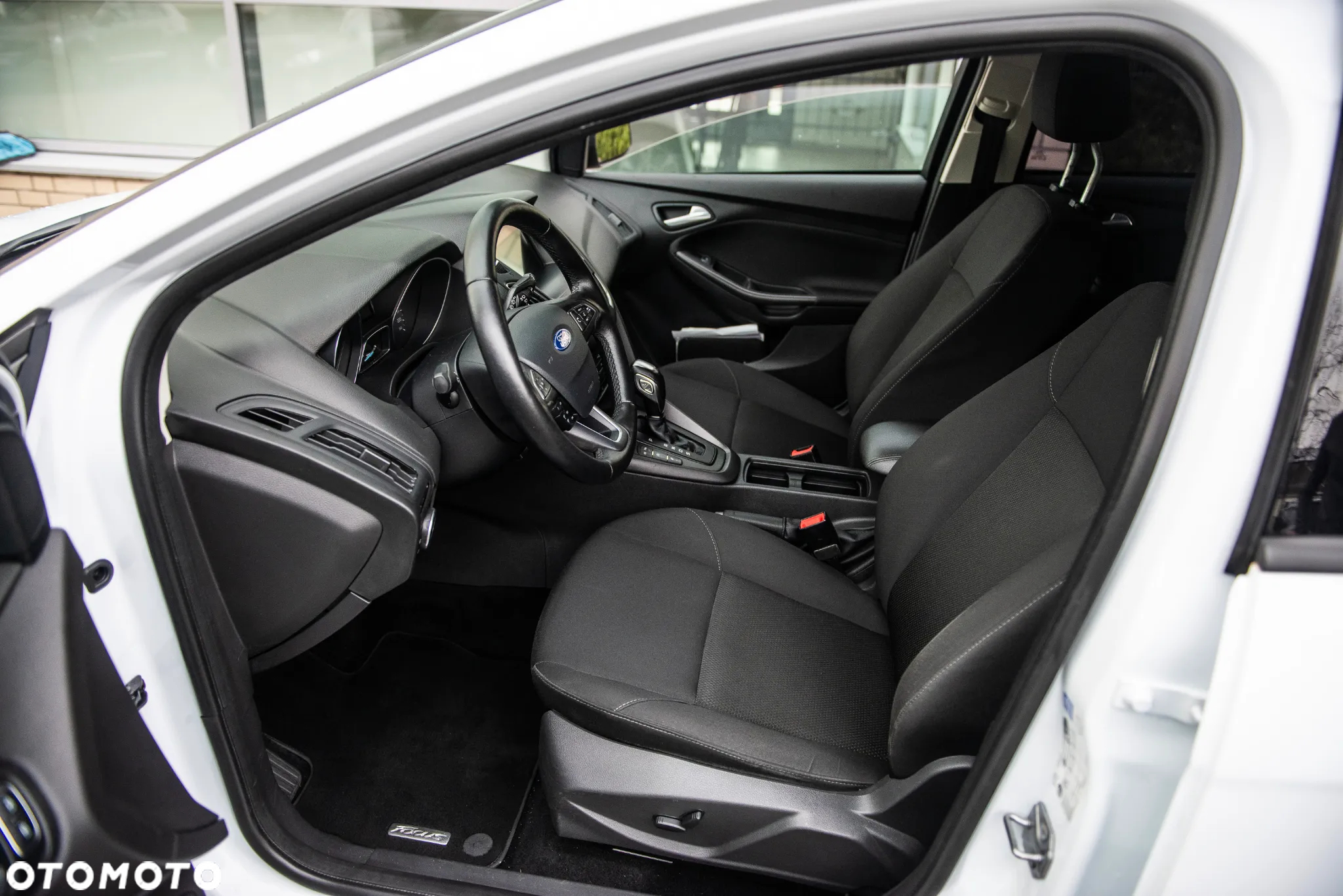 Ford Focus 1.5 EcoBlue Start-Stopp-System TITANIUM STYLE - 14