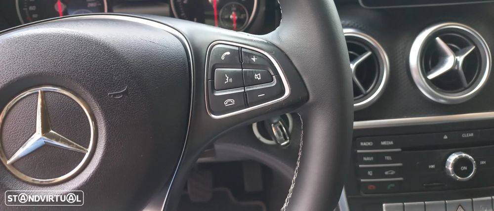 Mercedes-Benz A 180 d Urban - 12