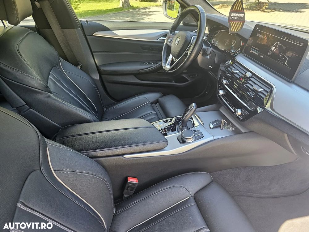 BMW Seria 5 530e xDrive AT PHEV - 14