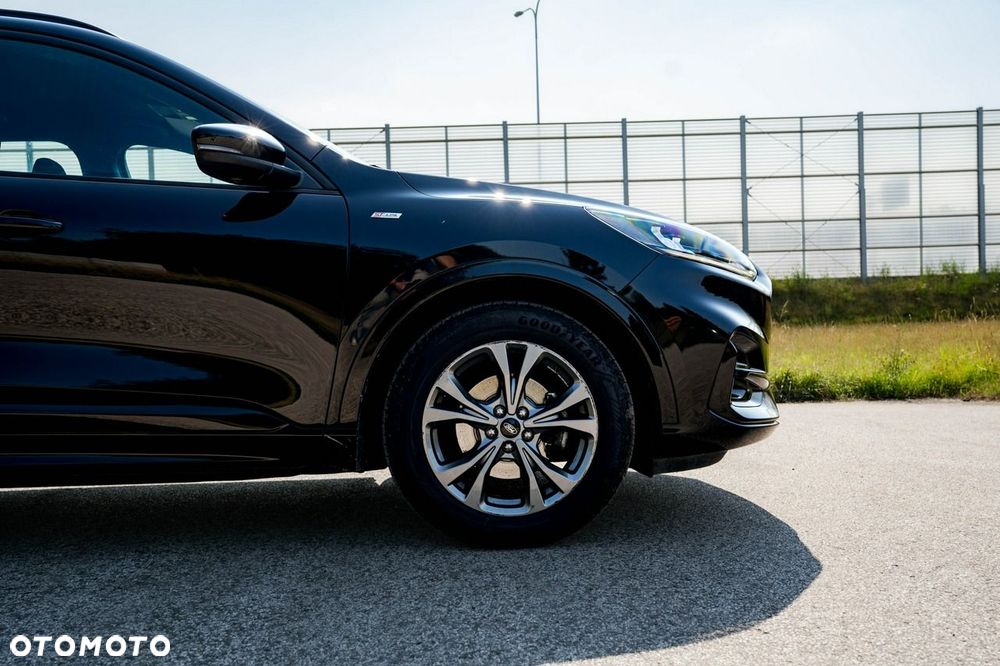 Ford Kuga - 10